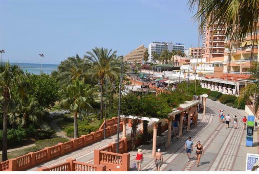 ベナルマデナPanoramic Seaview Puerto Marinaアパートメント エクステリア 写真